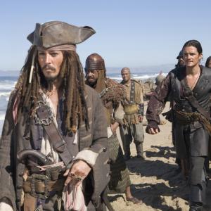Still of Johnny Depp and Orlando Bloom in Karibu piratai pasaulio pakrasty 2007