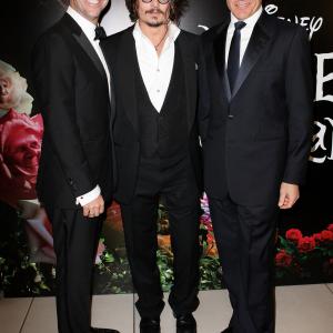Johnny Depp Robert A Iger and Rich Ross at event of Alisa stebuklu salyje 2010