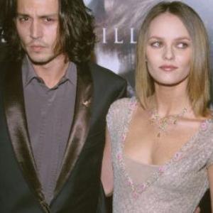 Johnny Depp and Vanessa Paradis at event of Sleepy Hollow (1999)