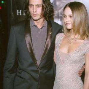 Johnny Depp and Vanessa Paradis at event of Sleepy Hollow 1999