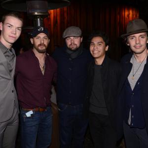 Leonardo DiCaprio, Lukas Haas, Tom Hardy, Will Poulter and Forrest Goodluck at event of Hju Glaso legenda (2015)