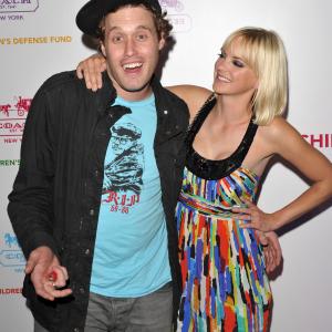 Anna Faris and T.J. Miller