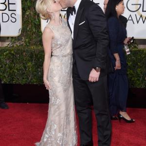 Anna Faris and Chris Pratt at event of 72nd Golden Globe Awards 2015