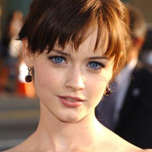 Alexis Bledel at event of The Sisterhood of the Traveling Pants 2005