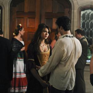 Still of Ian Somerhalder and Nina Dobrev in Vampyro dienorasciai 2009