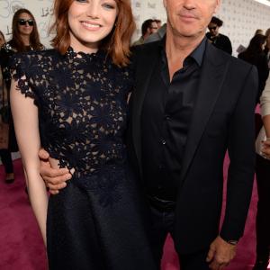 Michael Keaton and Emma Stone at event of 30th Annual Film Independent Spirit Awards (2015)
