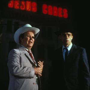 Still of Brad Dourif and Ned Beatty in Wise Blood (1979)