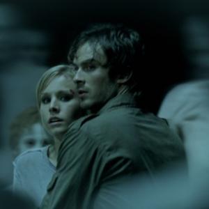 Still of Kristen Bell and Ian Somerhalder in Pulse 2006