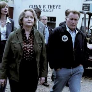 Still of Martin Sheen and Allison Janney in The West Wing 1999