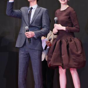 Emma Stone and Andrew Garfield at event of Nepaprastas ZmogusVoras 2012