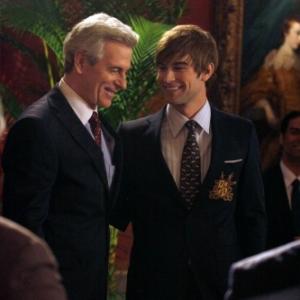 Still of Ray Wise and Chace Crawford in Liezuvautoja 2007
