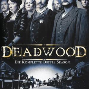 Brad Dourif, Powers Boothe, Paula Malcomson, Ian McShane, Timothy Olyphant, Molly Parker and Robin Weigert in Deadwood (2004)