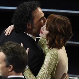 Alejandro Gonzlez Irritu and Emma Stone at event of The Oscars 2015