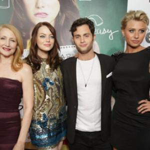 Penn Badgley Patricia Clarkson Emma Stone and Aly Michalka at event of Easy A 2010