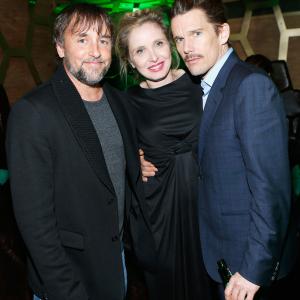 Ethan Hawke, Julie Delpy and Richard Linklater at event of Pries vidurnakti (2013)