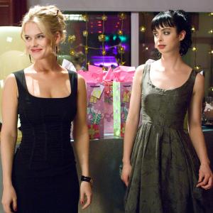 Still of Krysten Ritter and Alice Eve in Shes Out of My League 2010