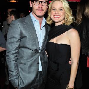 Alice Eve and Luke Evans at event of Varnas (2012)