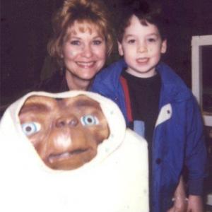 A 7 year old Sean with Dee WallaceStone and ET