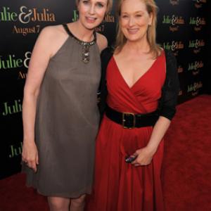 Meryl Streep and Jane Lynch at event of Julie ir Julia (2009)