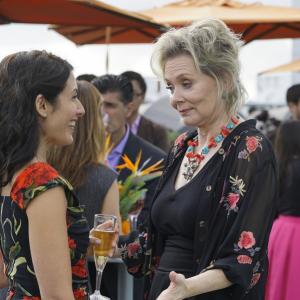 Still of Jean Smart and Lisa Edelstein in Girlfriends Guide to Divorce 2014