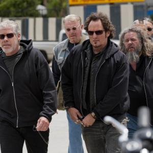 Still of Ron Perlman, Mark Boone Junior, Kim Coates, Tommy Flanagan and William Lucking in Sons of Anarchy (2008)