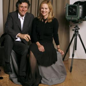 Gabriel Byrne and Laura Linney at event of Jindabyne (2006)