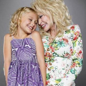 Alyvia Alyn Lind and Dolly Parton TCAs 2015