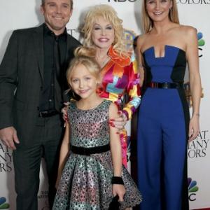 Ricky Schroder Dolly Parton Alyvia Alyn Lind Jennifer Nettles Coat of Many Colors Premier