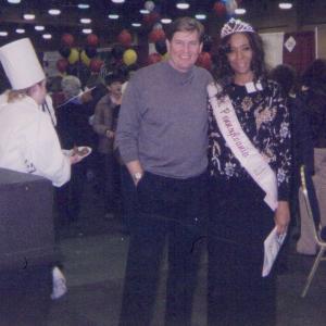 Ms Pennsylvania 2004 Maria Frisby and WGAL TV 8s Weathercaster Doug Allen at the 2004 Chocolate Fest in Hershey PA