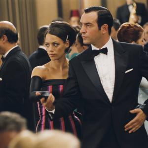 Still of Brnice Bejo and Jean Dujardin in OSS 117 Le Caire nid despions 2006