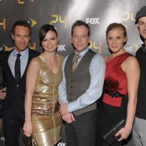 Kiefer Sutherland Freddie Prinze Jr Chris Diamantopoulos Mary Lynn Rajskub Katee Sackhoff and Annie Wersching at event of 24 2001