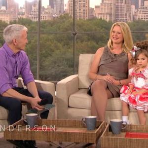 Wendy  daughter Paisley on set with Anderson Cooper