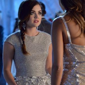 Still of Lucy Hale and Shay Mitchell in Jaunosios melages 2010