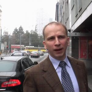 Press reporter Martin Dano agains the Slovak governement