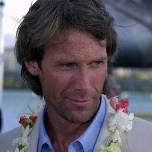 Michael Bay at event of Perl Harboras 2001
