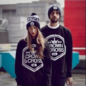 charlotte rickard modelling for crown and cross