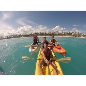 Joaqun Ochoa canoeing with friends and family while vacationing in Mxico