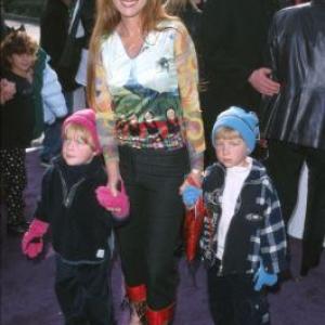 Jane Seymour at event of Snow Day 2000