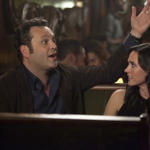 Still of Jennifer Connelly and Vince Vaughn in Dilema (2011)