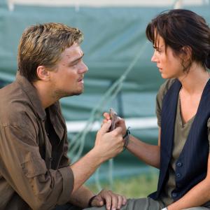 Still of Jennifer Connelly and Leonardo DiCaprio in Kruvinas deimantas (2006)
