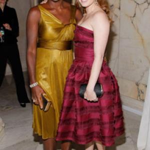 Amy Adams and Viola Davis at event of Doubt (2008)