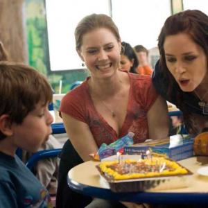 Still of Amy Adams Emily Blunt and Jason Spevack in Sunshine Cleaning 2008