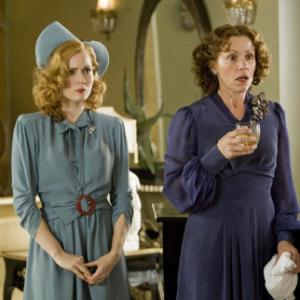 Still of Frances McDormand and Amy Adams in Miss Pettigrew Lives for a Day (2008)