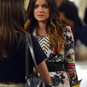 Still of Lucy Hale in Jaunosios melages 2010