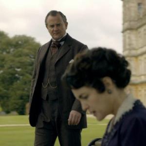 Still of Elizabeth McGovern and Hugh Bonneville in Downton Abbey 2010