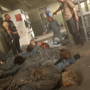 Still of Andrew Lincoln, Lew Temple and Irone Singleton in Vaikstantys numireliai (2010)