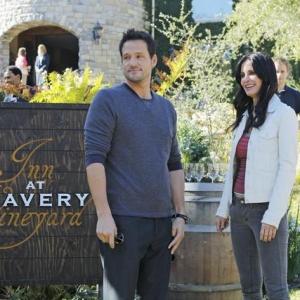 Still of Courteney Cox and Josh Hopkins in Cougar Town 2009