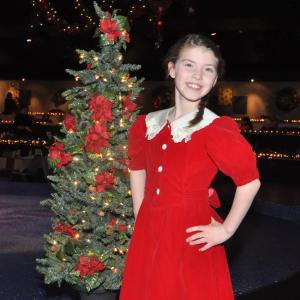 Carolyn Dodd as Susan Waverly in White Christmas at a professional theater