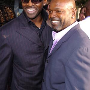 Emmitt Smith and Michael Irvin at event of The Longest Yard 2005