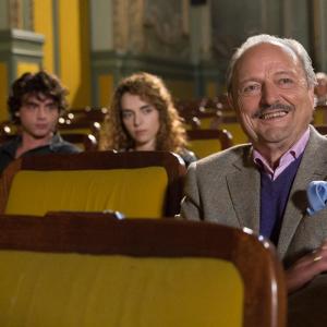 Pierre Perrier Oar Pali Peter Bowles still from We Are Tourist